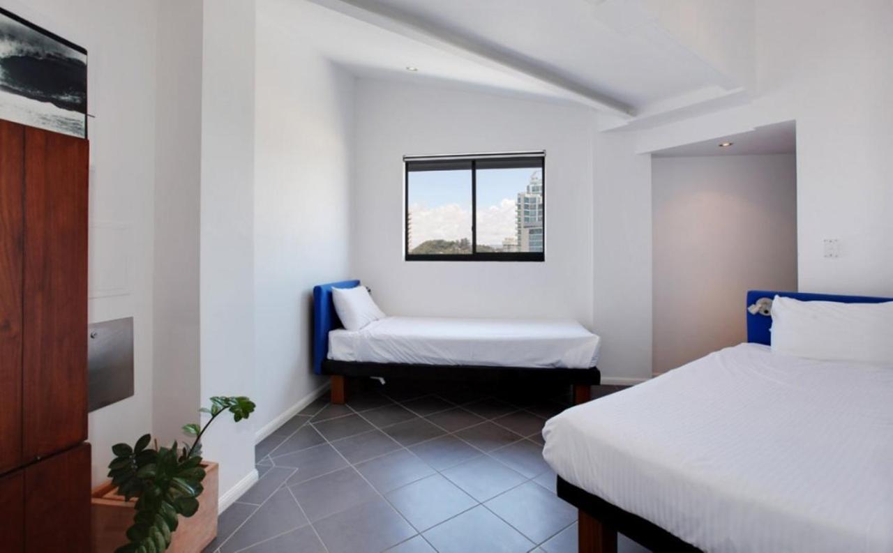 Komune Resort And Beach Club Greenmount Beach Coolangatta Quarto foto